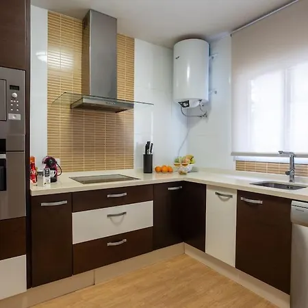 בית נופש Casa Guadalmar Beach מאלגה